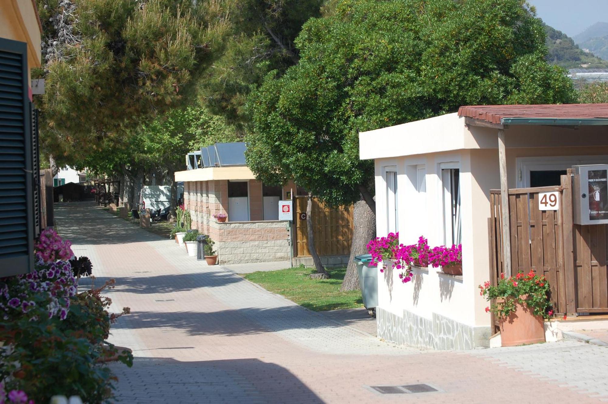 Camping Vallecrosia Ngoại thất bức ảnh